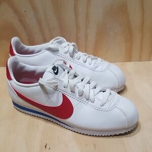 Nike Cotez " Forest Gump" Edition. Wmn's size 8 1/2, Mens sz 7( EU 40)